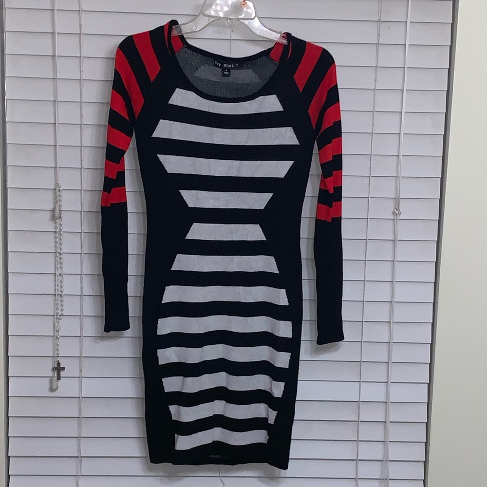 Black red and white longsleeved dress by Say What?